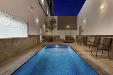 هتل Hilton Garden Inn Queretaro