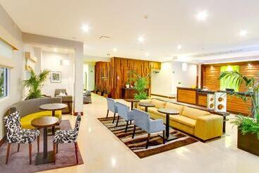 هتل Hilton Garden Inn Queretaro