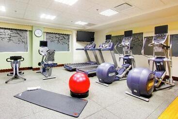 هتل Hilton Garden Inn Queretaro
