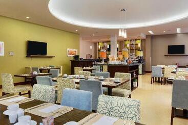 هتل Hilton Garden Inn Queretaro