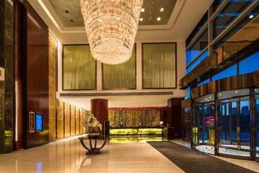 هتل Howard Johnson Kangda Plaza Qingdao
