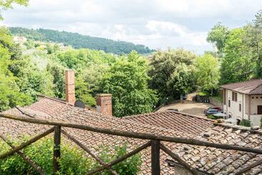 هتل La Ferriera Exclusive Resort   Pool & Waterfall