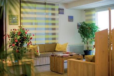 هتل Résidence Vacances Bleues Les Jardins D Arvor