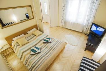 هتل روستایی Piano Apartment