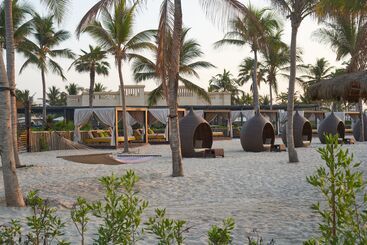 هتل Salalah Rotana Resort