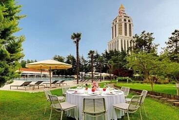 هتل Sheraton Batumi