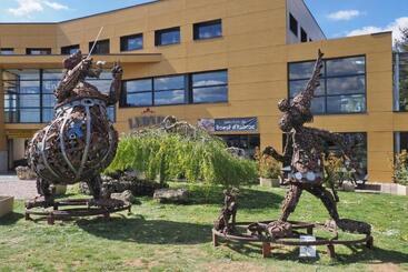 هتل The Originals Access, Hôtel Millau Sud