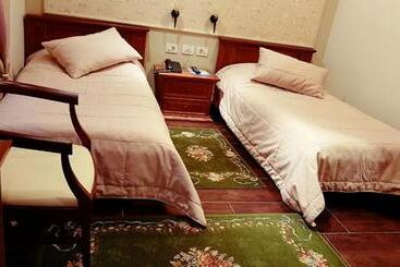 هتل Vila Sigal Pogradec