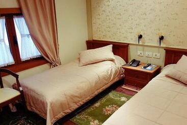 هتل Vila Sigal Pogradec
