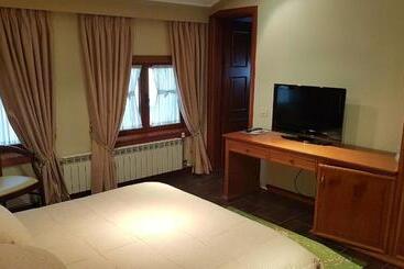 هتل Vila Sigal Pogradec