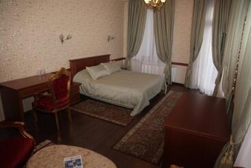 هتل Vila Sigal Pogradec