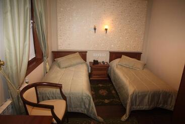 هتل Vila Sigal Pogradec