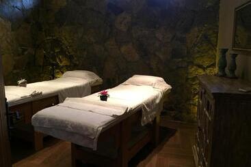 Liona Hotel & Spa
