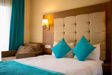 Liona Hotel & Spa