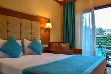 Liona Hotel & Spa
