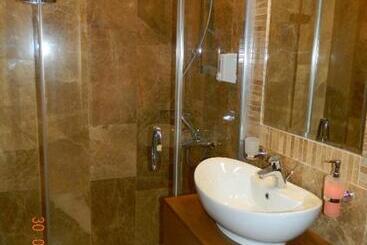 Liona Hotel & Spa