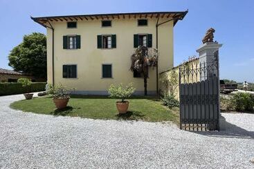 渡假胜地  Agriturismo Bio Fattoria Bacio