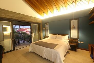 هتل Sol Sanctum Boutique Wellness