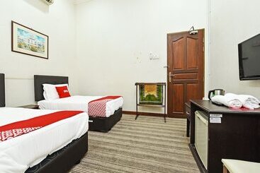 호텔 Super Capital O 90434 Marmoris House