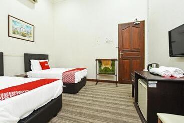 호텔 Super Capital O 90434 Marmoris House