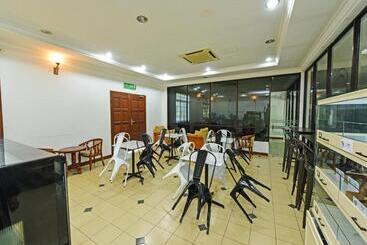 호텔 Super Capital O 90434 Marmoris House