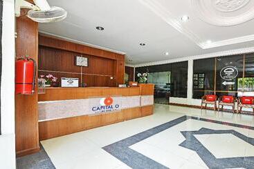 호텔 Super Capital O 90434 Marmoris House