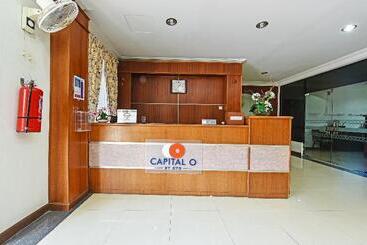 호텔 Super Capital O 90434 Marmoris House