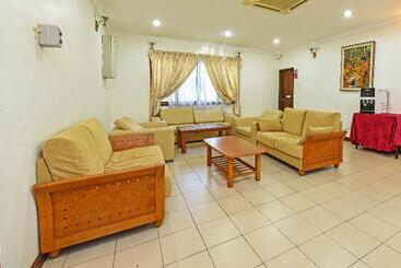 호텔 Super Capital O 90434 Marmoris House