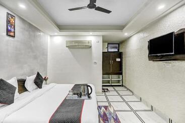 Collection O Ap Grand - Noida