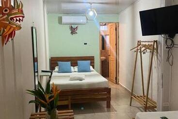 پانسیون Hostel Travelers Chitre