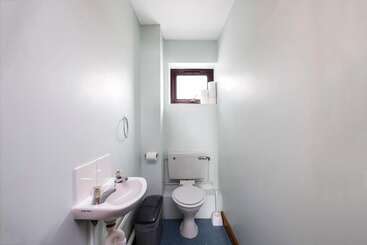 هاستل Comfortable Rooms At Crescent Hall Oxford   Campus Accommodation