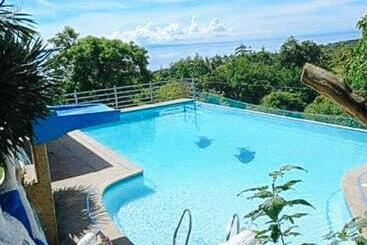 هتل Negra Mountain Resort