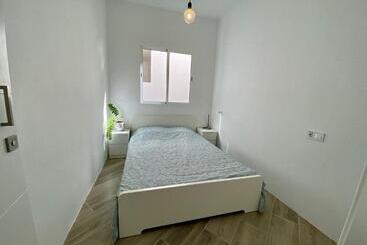 پانسیون Room With Private Bathroom   Vivienda Vacacional Out Of Blue