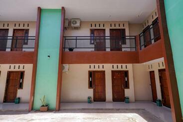 هتل Reddoorz Syariah Near Bukit Teletubbies Padangsidempuan