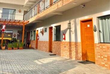 پانسیون Pousada Villa Vantino