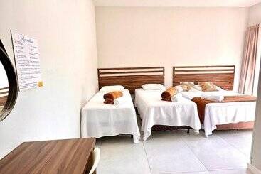 پانسیون Pousada Villa Vantino