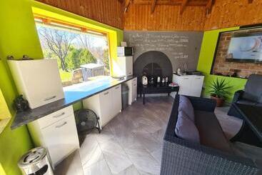 پانسیون Sipos Vendég és Apartmanház