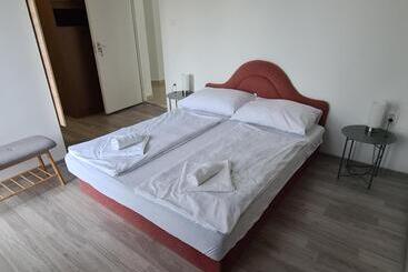 پانسیون Sipos Vendég és Apartmanház