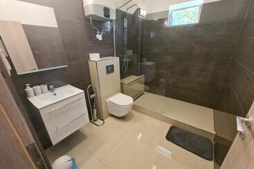 پانسیون Sipos Vendég és Apartmanház