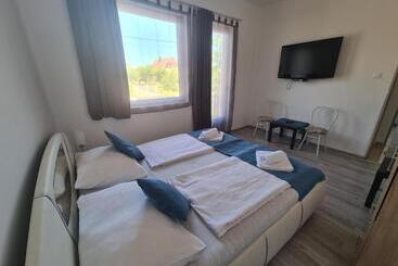 پانسیون Sipos Vendég és Apartmanház