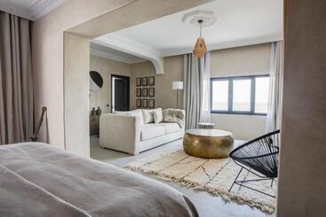 هتل Hôtel Oasis Dakhla