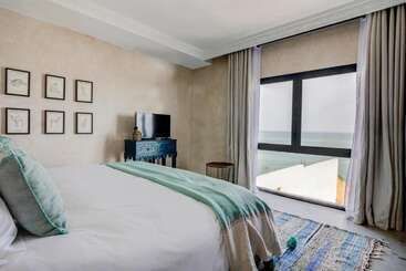 هتل Hôtel Oasis Dakhla