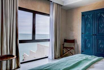 هتل Hôtel Oasis Dakhla