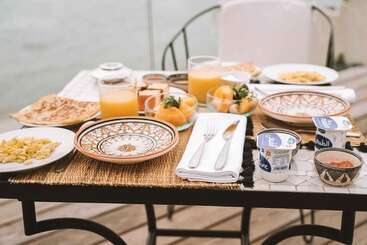 هتل Hôtel Oasis Dakhla