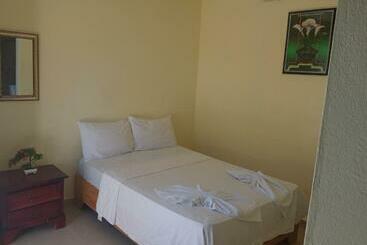 پانسیون Salemar Hostal Cerca De La Playa