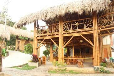 تختخواب و صبحانه Bambu Tayrona