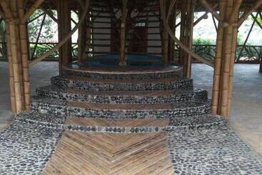 تختخواب و صبحانه Bambu Tayrona