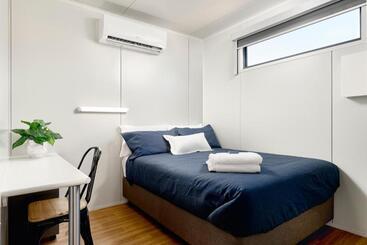 בית מלון כפרי Red Sands Accommodation Newman