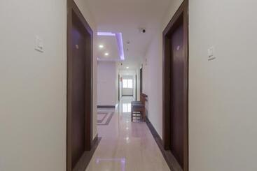هتل Super Townhouse Dj Grand