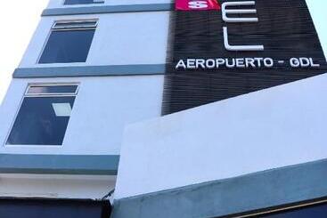 هتل Bugari Aeropuerto Guadalajara